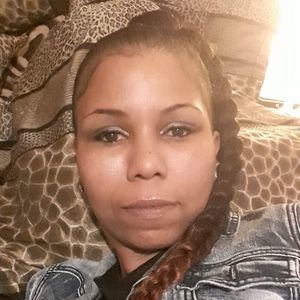 Meet your Posher, Dione